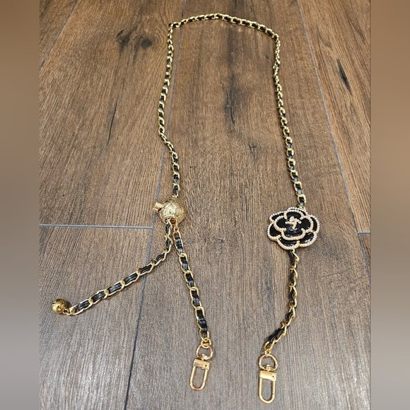 NEW Adjustable Crossbody Chain Strap with Floral Accent - Picture 2 of 8